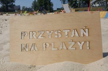 Roztańczona “PrzyStań na plaży”