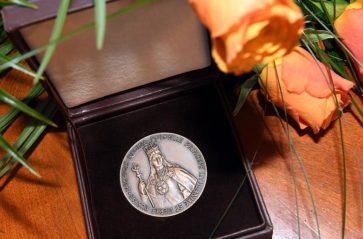 Medale „Cracoviae Merenti” dla wybitnego fotografa i nauczyciela