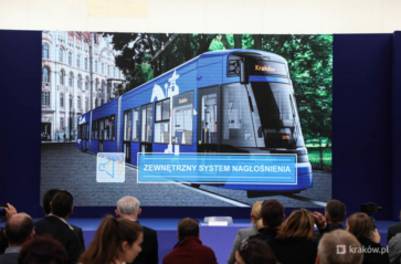 Nowe niskopodłogowe tramwaje dla mieszkańców Krakowa