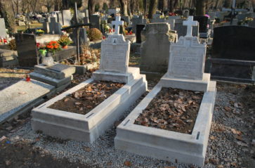 Odnowiono groby wojenne na cmentarzu Rakowickim