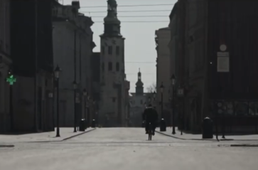 Opustoszały Kraków w stanie epidemii