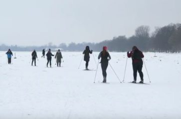 Biegówki na krakowskich Błoniach