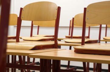 Uczniowie wracają do nauki w szkołach