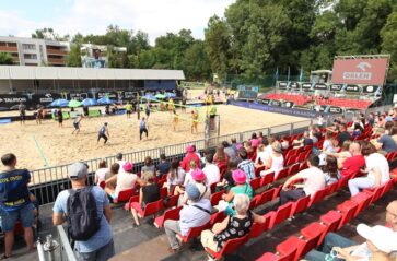 Siatkarskie zmagania na piasku w Krakowie