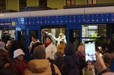 Świąteczny koncert w tramwaju