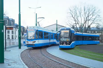 Ruch samochodowy i tramwajowy wrócił na ulice Kościuszki i Zwierzyniecką