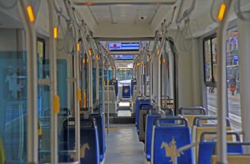 Dodatkowe linie tramwajowe i autobusowe na Wszystkich Świętych