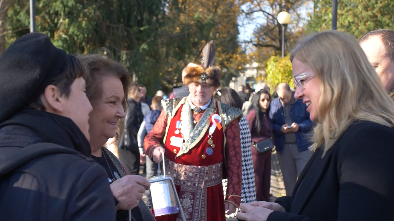 Kwesta na rzecz zabytkowych nagrobków na cmentarzu Rakowickim