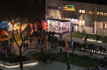 Przedświąteczny karp dla krakowian przed NCK